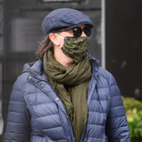 ニューヨーカーがマスクを着用しているかっこいい写真